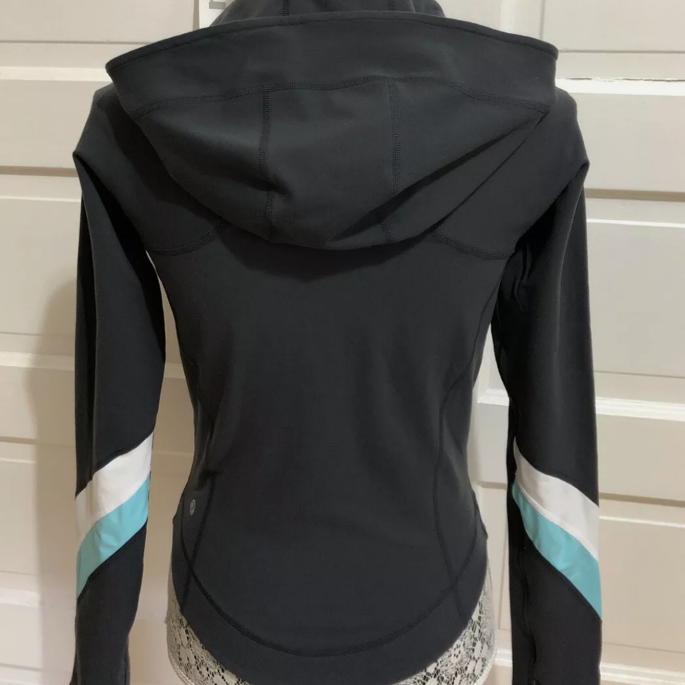 Lululemon Half Moon Jacket - image 2